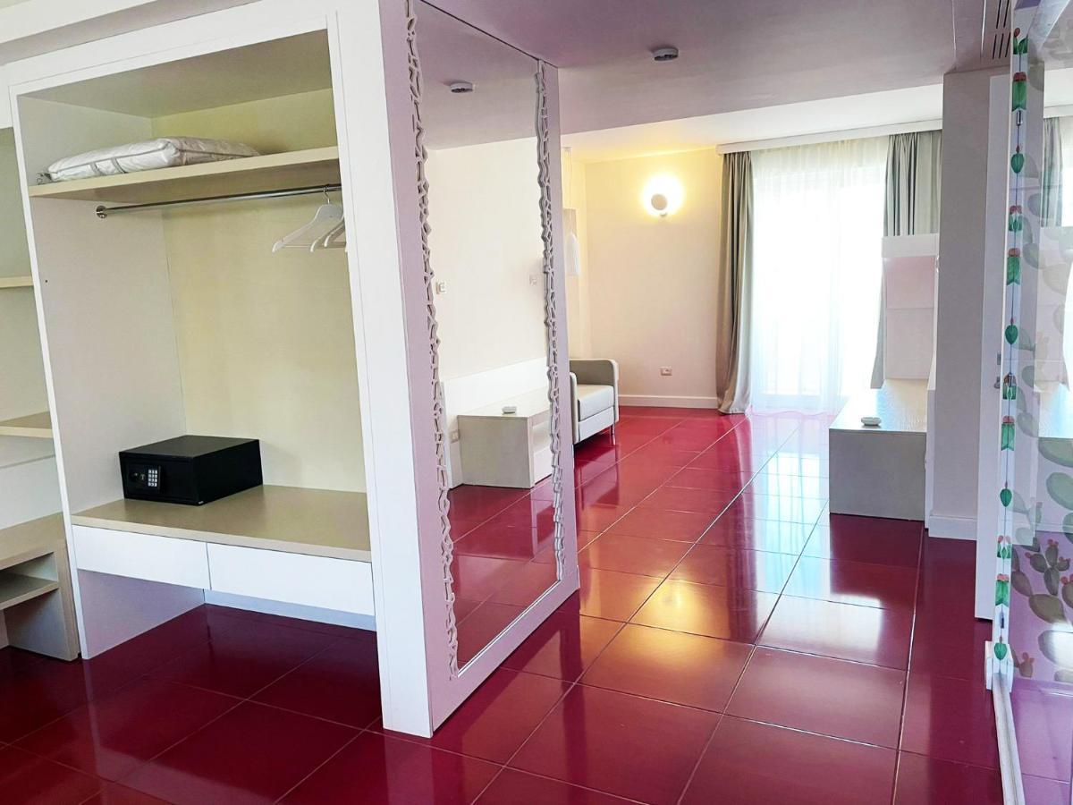 Suite Hotel L'Oasi Di Riaci (Adults Only) Santa Domenica  Kültér fotó